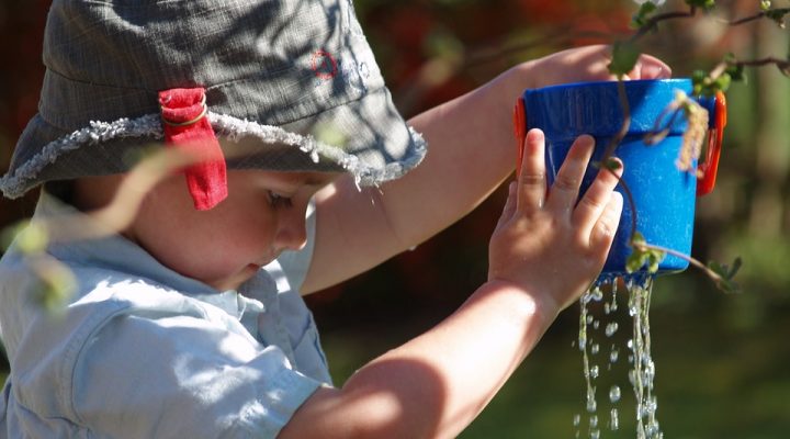 Les conseils incontournables pour protéger les enfants, en été