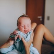 Activités à faire avec un bébé de moins d'un an à la maison